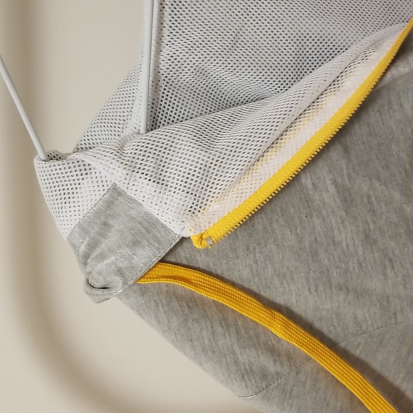 Wind breaker - Picture 3 of 4